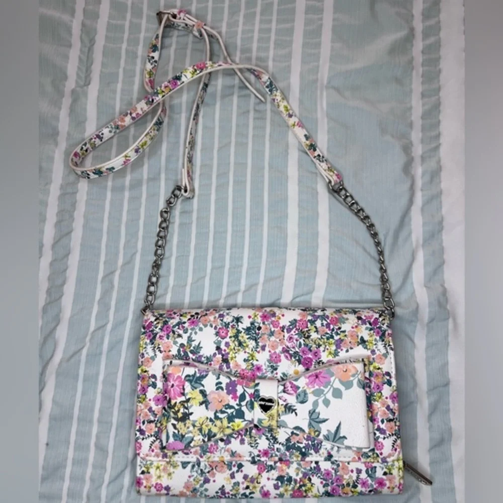 Betsey Johnson Floral Crossbody Bag.